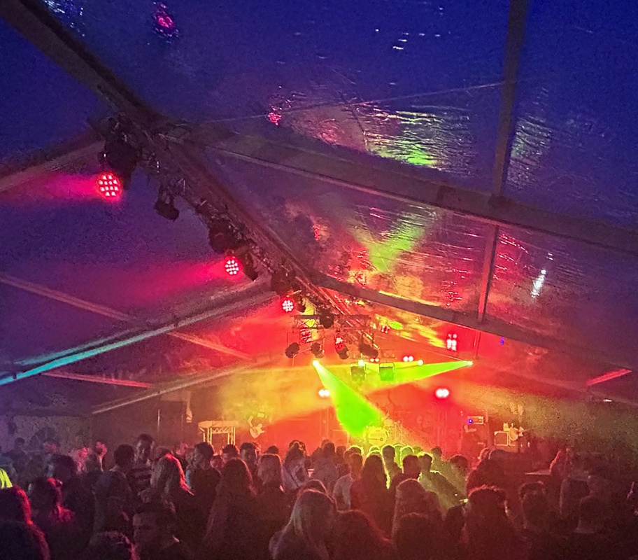 Paper Plane kermis Eibergen live